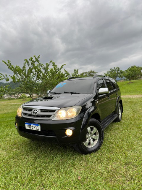 Hilux SW4 SRV 